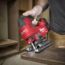 מסור אנכי נטען MILWAUKEE M18FJS באריזת קרטון 