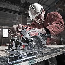 מסור עגול נטען 18V גוף בלבד Milwaukee Fuel M18 CCS55