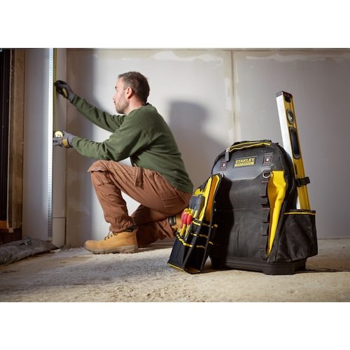 תיק גב STANLEY FATMAX מקצועי עם תא מחשב מוגן, מארגן כלים נשלף ובסיס אטום למים