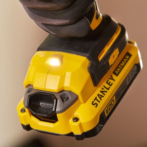 מברגה נטענת Stanley FATMAX V20 18V עם שתי סוללות 2Ah, מטען ומזוודה קשיחה לעבודה רציפה