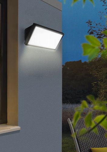 צמוד קיר/חומה 3CCT שחור CASA GN2 40W IP65 Nisko 
