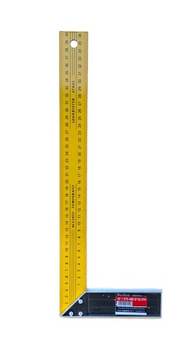 זווית נגרים 400 מ