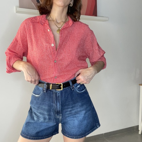 מכופתרת פסים זיגזג