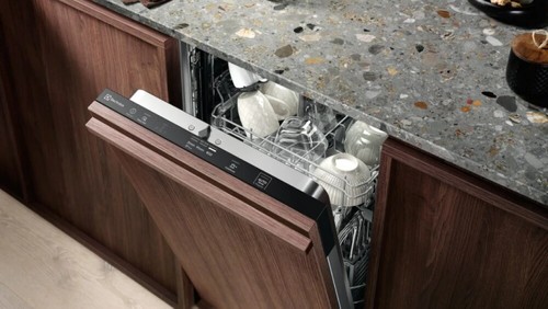 מדיח כלים אינטגרלי צר אלקטרולוקס Electrolux EEA22100L - דגם 2025 !!!