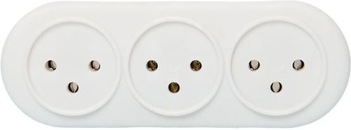 מפצל 3 שקעים לתקע ישראלי אופקי – פתרון מושלם לחיבור מספר מכשירים