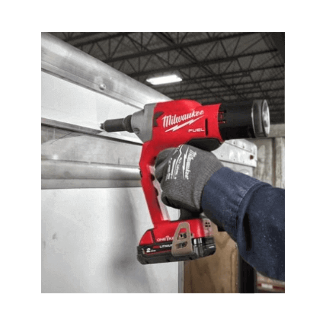 אקדח ניטים נטען Milwaukee M18 FUEL ONE KEY דגם M18 ONEFPRT 0X כוח משיכה 20000N מהלך 30 מ״מ גוף בלבד 4933478601