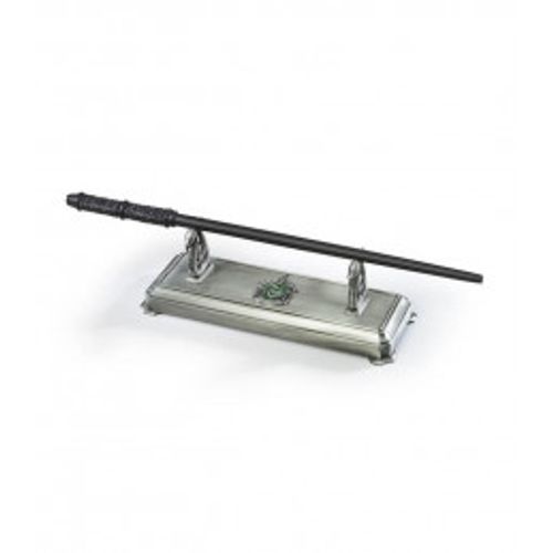 Slytherin wand display - מעמד יוקרתי לשרביט