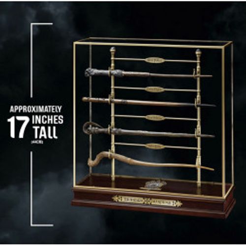 The TRIWIZARD Champions Wands Set - מעמד  תצוגה יוקרתי לשרביטים