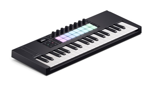 זוית נוספת Novation Launchkey Mini 37 MK4 MIDI keyboard controller 
