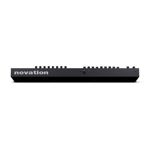 זוית נוספת Novation Launchkey 49 MK4 MIDI keyboard controller