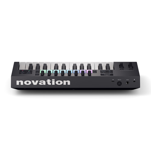 זוית נוספת Novation Launchkey 25 MK4 MIDI keyboard controller
