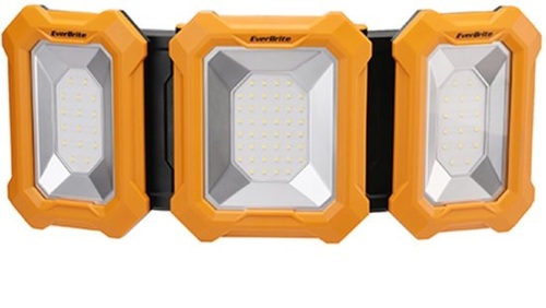 פנס זרקור LED משולש נטען USB לומן 3000 כולל 3 מצבי תאורה עד 8 שעות עבודה מבית EverBrite