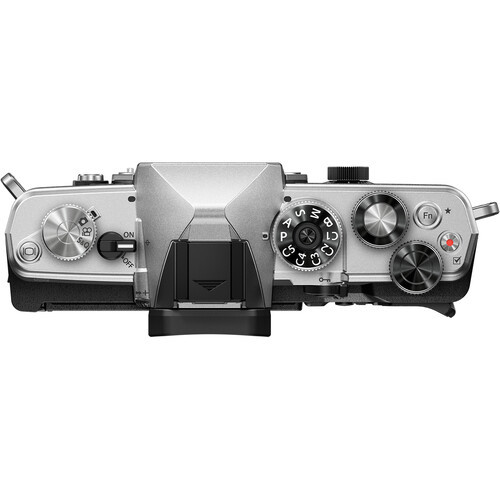 מצלמת מירורלס OM SYSTEM OM-3