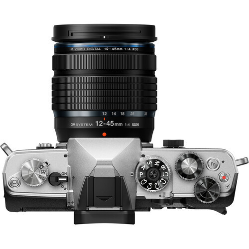 מצלמת מירורלס ועדשה OM SYSTEM OM-3 Kit + 12-45mm f/4