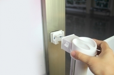 שער בטיחות גלילה ב- 199 ש