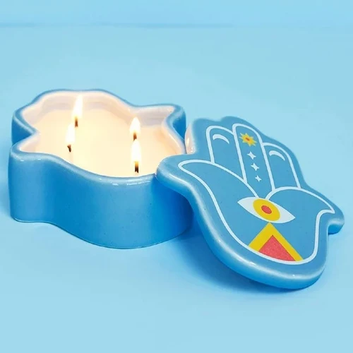 נר בקופסת קרמיקה חמסה צבעונית Lucky Hand – כחול