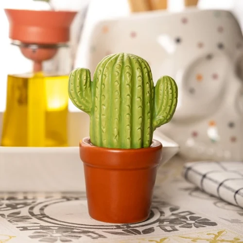 מלח פלפל בעיצוב עציץ קקטוס Cactus