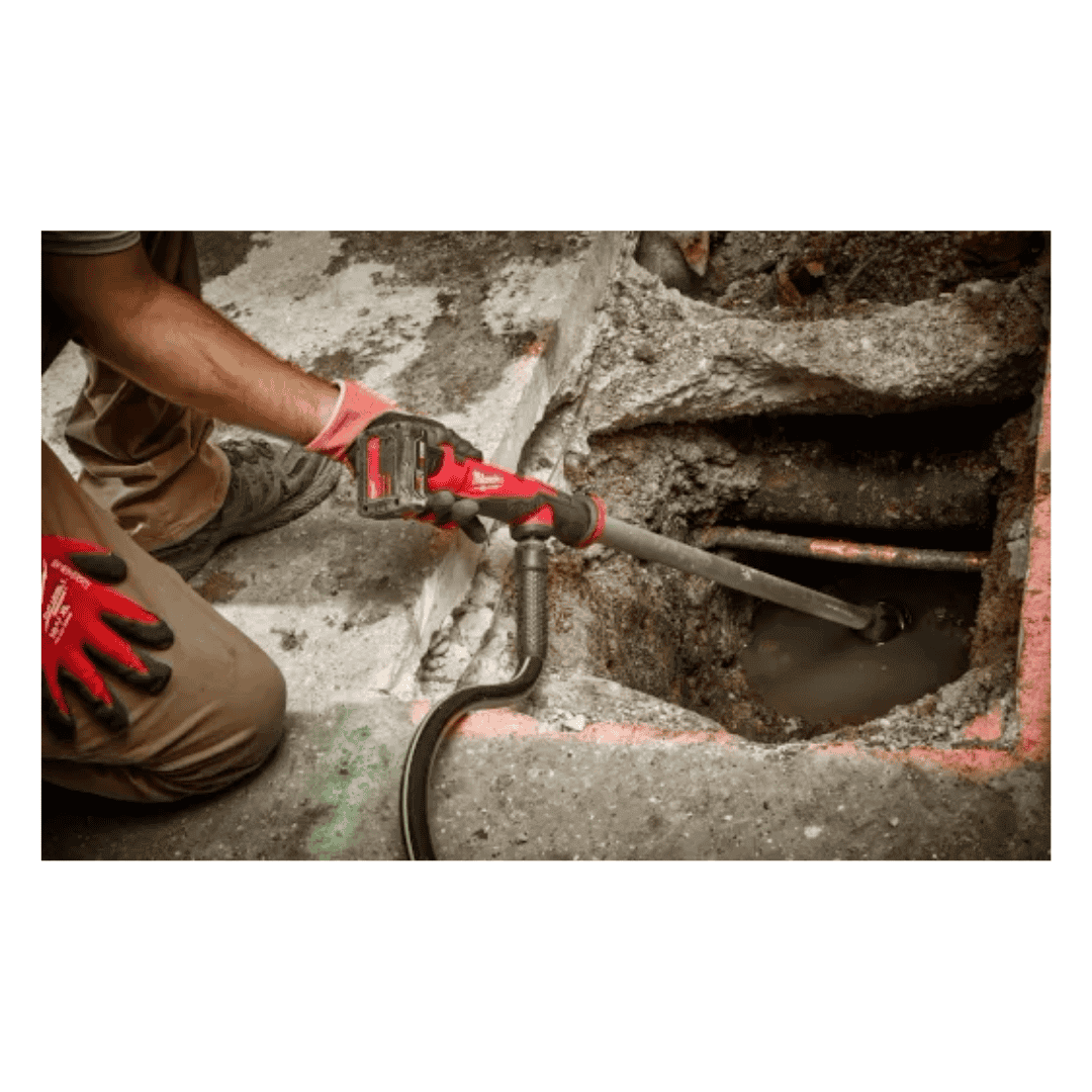 משאבת מים נטענת 12V קצב שאיבה 34 ליטר בדקה Milwaukee M12 BSWP / 2579-20 - גוף בלבד