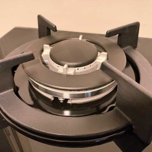 כיריים יוקרתייות CHEF מבית NORMANDE‎ דגם GB6005GB זכוכית ‏שחורה