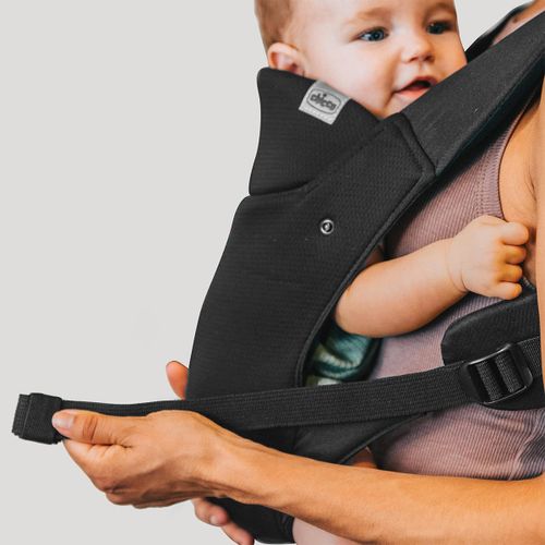 מנשא חזה Snug Support