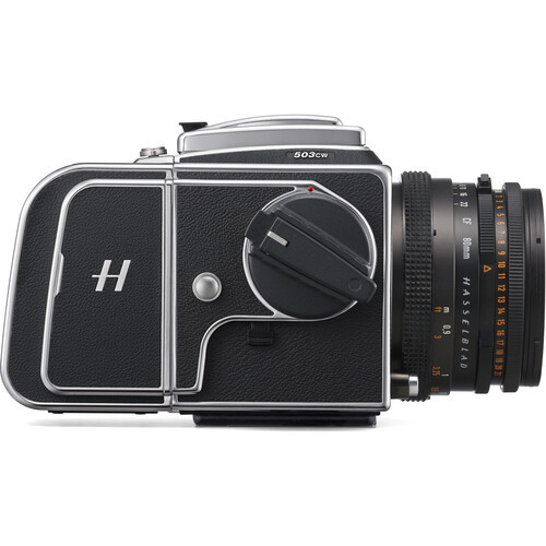 מצלמת פורמט בינוני ללא מראה Hasselblad 907X & CFV 100C