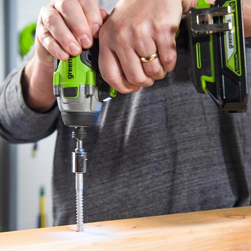 מברגת אימפקט GREENWORKS 24V דגם GD24ID3 עם מנוע Brushless, מומנט 300Nm ותפסנית שחרור מהיר לביצועים מקצועיים מושלמים