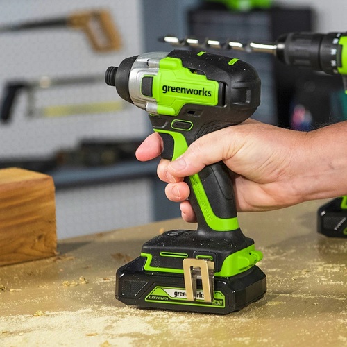 מברגת אימפקט GREENWORKS 24V דגם GD24ID3 עם מנוע Brushless, מומנט 300Nm ותפסנית שחרור מהיר לביצועים מקצועיים מושלמים