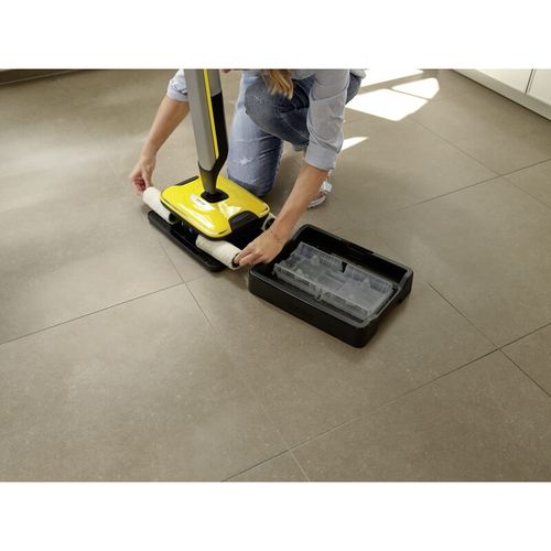 שוטף אלחוטי דגם FC7 CORDLESS KARCHER בצבע לבן כולל תווי קנייה על סך 1000 ש