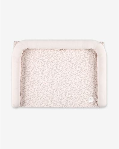 משטח החתלה לשידה Bloom & Grid ורוד בהיר מודפס Minene