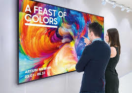 מסך שילוט מקצועי Samsung QM98T-B Crystal UHD 4K 24/7