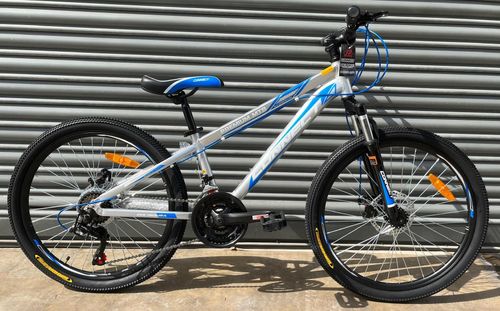 אופני הרים לילדים ונוער קונקט פרימיום MTB עם שלדת אלומיניום, 6 הילוכים, גלגלי 