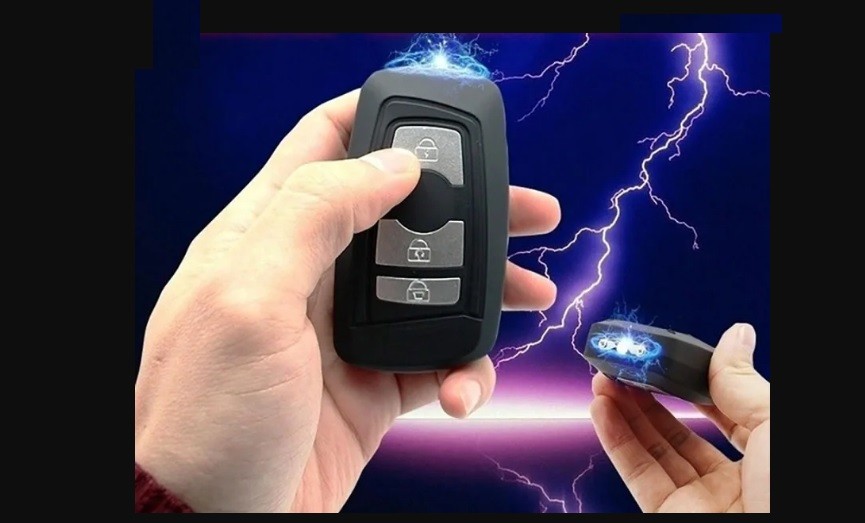 שוקר + פנס + אזעקה אישית בעצוב שלט רכב