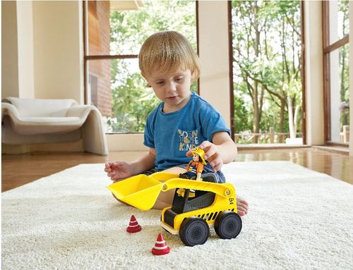 טרקטור שופל עם דמות משחק