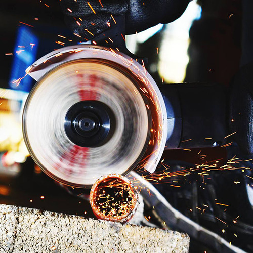 משחזת זווית נטענת 