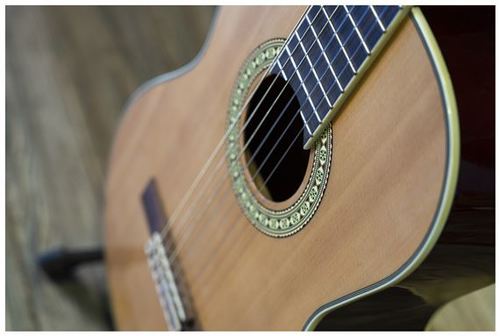 גיטרה קלאסית CNS-2 חברת Peavey