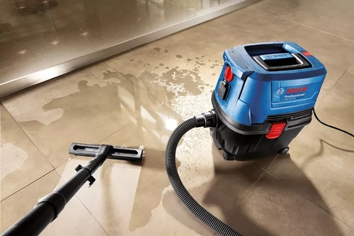 שואב אבק מקצועי יבש/רטוב Bosch Professional GAS 15 PS עם הספק 1100W, מיכל 15 ליטר, מנגנון ניקוי פילטר חצי אוטומטי וצינור באורך 3 מטר