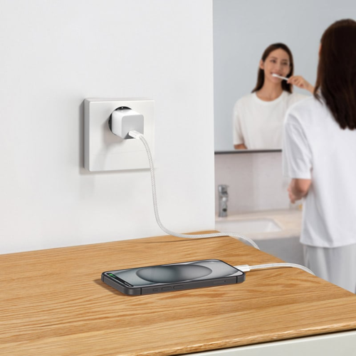 מטען קיר Baseus GaN5 20W USB-C עם כבל USB-C 1m – לבן