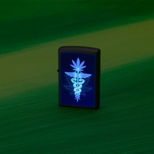 מצית זיפו עלה זוהר באולטרה סגול - ZIPPO