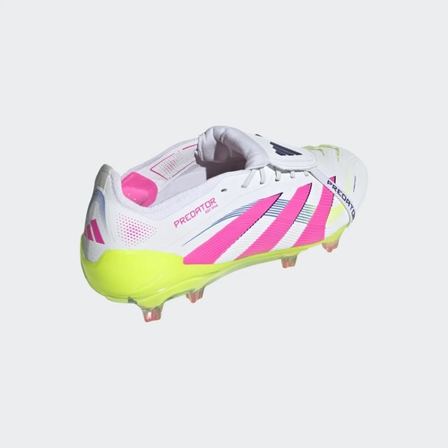 נעלי כדורגל מקצועיות  adidas Predator Elite FT