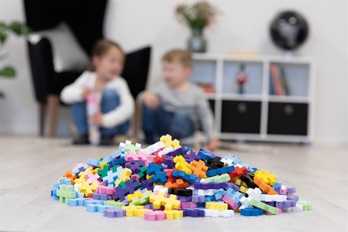 משחק הרכבה BIG Basic Mix עם 100 חלקים גדולים וצבעוניים לבנייה חופשית לגילאי שנה ומעלה - נאון