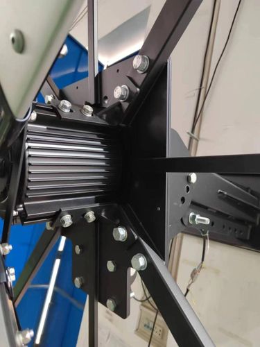 מאוורר תעשייתי ענק 60 אינץ’ תליה קיר 450W