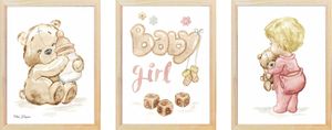 שלישיית תמונות מעוצבות לחדר תינוק / ילדים בגודל 21/27 ס"מ , מסגרת עץ -  Baby girl 