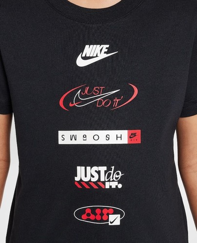 חולצת נייק NIKE BRANDMARK STACK | ילדים