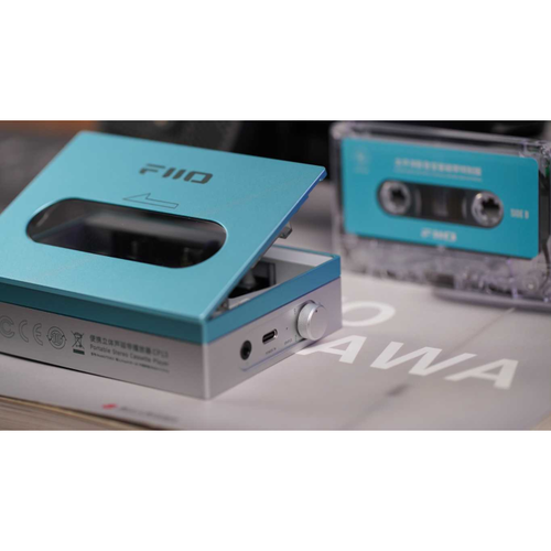 FiiO CP13 (כחול) נגן קלטות נייד עם חיבור לאוזניות 3.5 מ