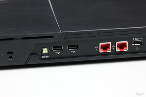 שרת Asustor Flashstor 6 FS6706T 6 Bay NAS NVME