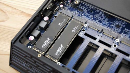 שרת Asustor Flashstor 6 FS6706T 6 Bay NAS NVME