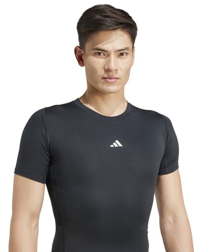 חולצת אימון אדידס  adidas Techfit Compression Training Tee | גברים