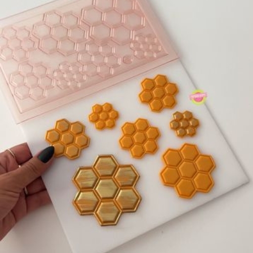 תבנית כוורת חתום בנשיקה
