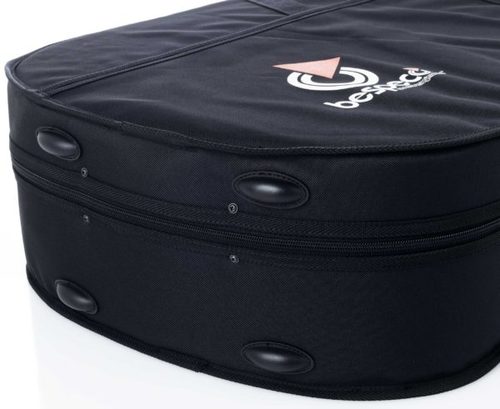 זוית נוספת Bespeco FOAM100CG Classical Guitar Bag