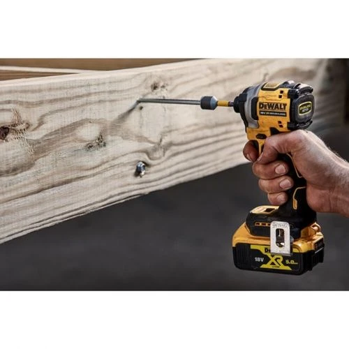גוף מברגת אימפקט 18V - דיוולט DCF850N - DEWALT